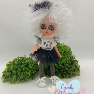 Muñeca de cuerpo de vinilo de 28 cm fabricada en España - LADY PANDA