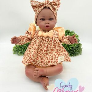 Muñeca de cuerpo de tela de 45 cm fabricada en España - KENIA