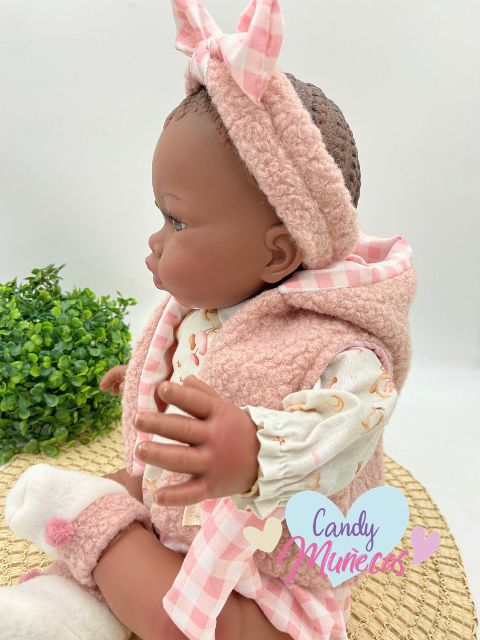 Muñeca de cuerpo de tela de 45 cm fabricada en España - AMARA - Imagen 3
