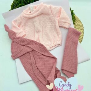 Ropa para muñecas de 40 cm fabricada en España - PELELE ROSA CON MUSELINA
